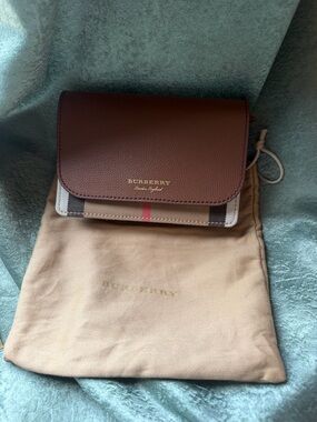 Burberry Women's Hampshire House Check Crossbody Bag
